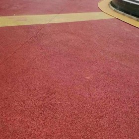 達(dá)州市 彩色生態(tài)透水混凝土地坪 透水路面 透水混凝土廠家直銷 量大送貨到工地免費到地指導(dǎo)
