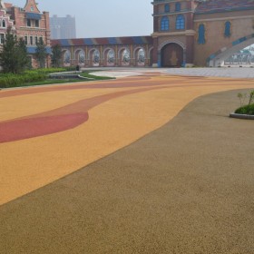 閬中市 彩色透水混凝土生產(chǎn)廠家  透水混凝土施工價格 壓花地坪材料 透水路面精選廠家 廠家直銷送貨當(dāng)?shù)?/></a>
<div><a href=