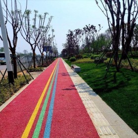 貴陽市50厚彩色混凝土 透水混凝土價(jià)格一平米多少錢  彩色透水路面價(jià)格