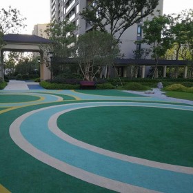 彩色整體透水路面 彩色透水混凝土材料廠家 透水混凝土施工工藝  廠家免費(fèi)指導(dǎo)