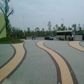 彩色強(qiáng)固透水混凝土 彩色透水混凝土顏色料 制作廠家