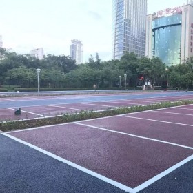 透水混凝土罩面噴涂  無砂透水混凝土添加劑價(jià)格 廠家現(xiàn)貨 全國(guó)施工 透水混凝土3公分施工